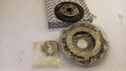 Original OE NISSAN Kupplungssatz 30001Y9526