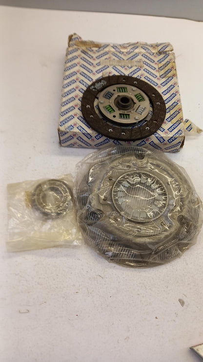Original OE NISSAN Kupplungssatz 30001Y9526