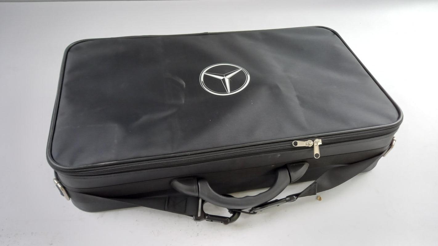 Original MERCEDES-BENZ Flexibles Ladesystem + Adapter 32A/3-phasig A2979820700