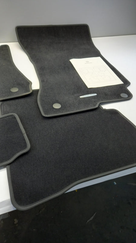 Original MERCEDES-BENZ S-Klasse W221 Fußmattensatz 4-teilig Schwarz B66294230