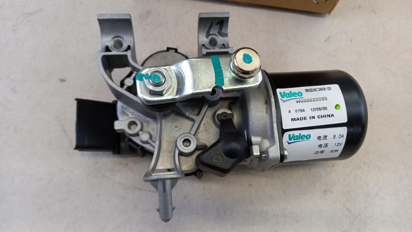 Original CHEVROLET Aveo T300 Sonic Wischermotor vorne 95168357