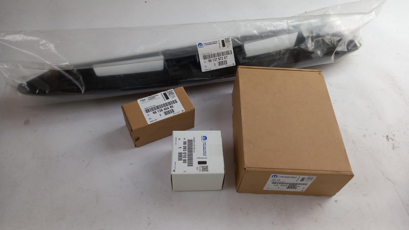 Original OE Peugeot rear view camera 1654472180 