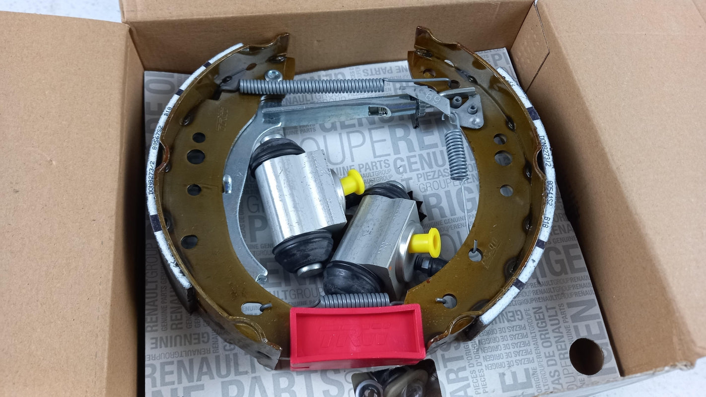 Original OE RENAULT Bremsbackensatz 7701209591