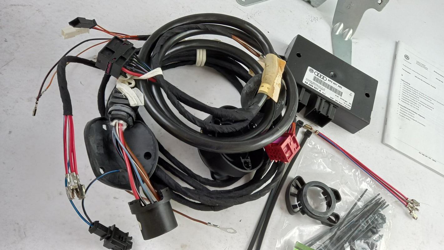 Original VW Golf V 2003-2009 Anhängerkupplung Elektrosatz 1K0055204