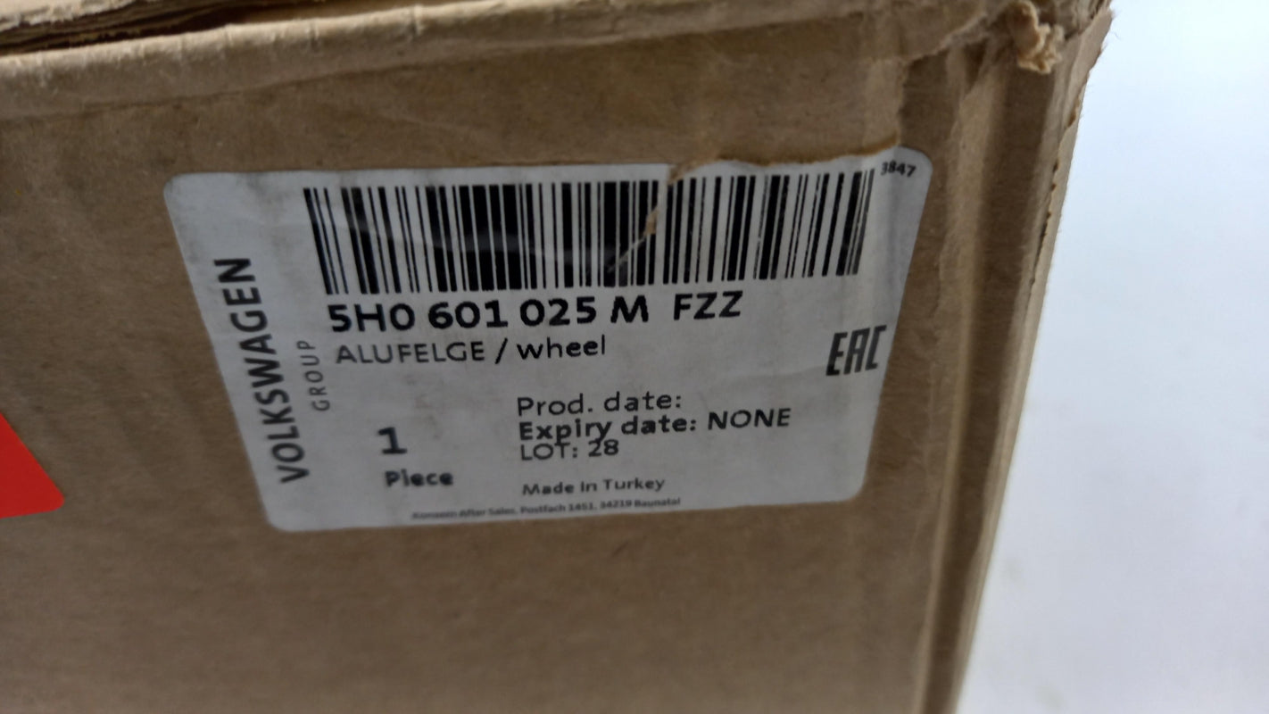 Original Volkswagen Golf Variant 8 CD 2019- Felge 7,5J x 18H2 ET51 5H0601025MFZZ