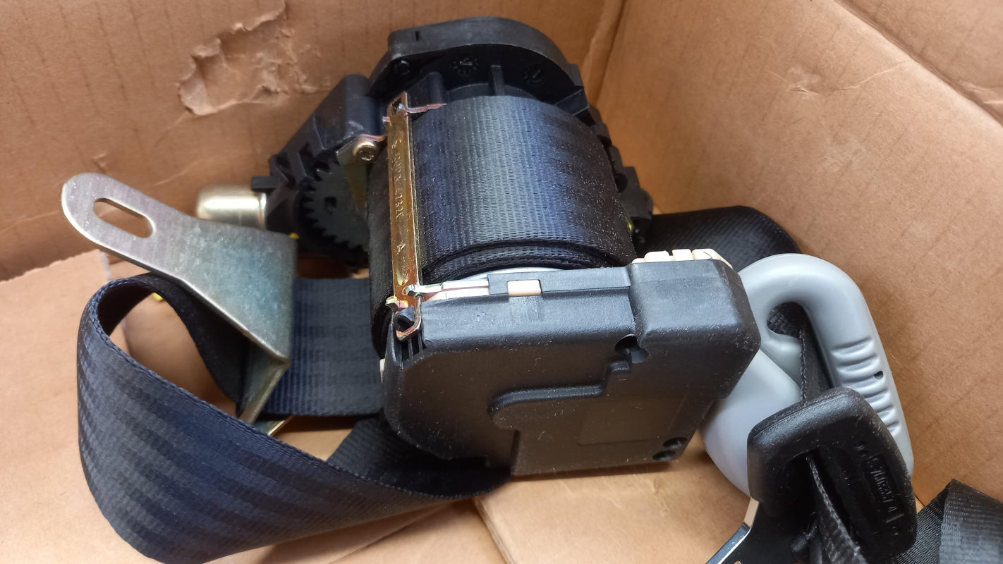 Original OE MITSUBISHI Sicherheitsgurt MR576915XA