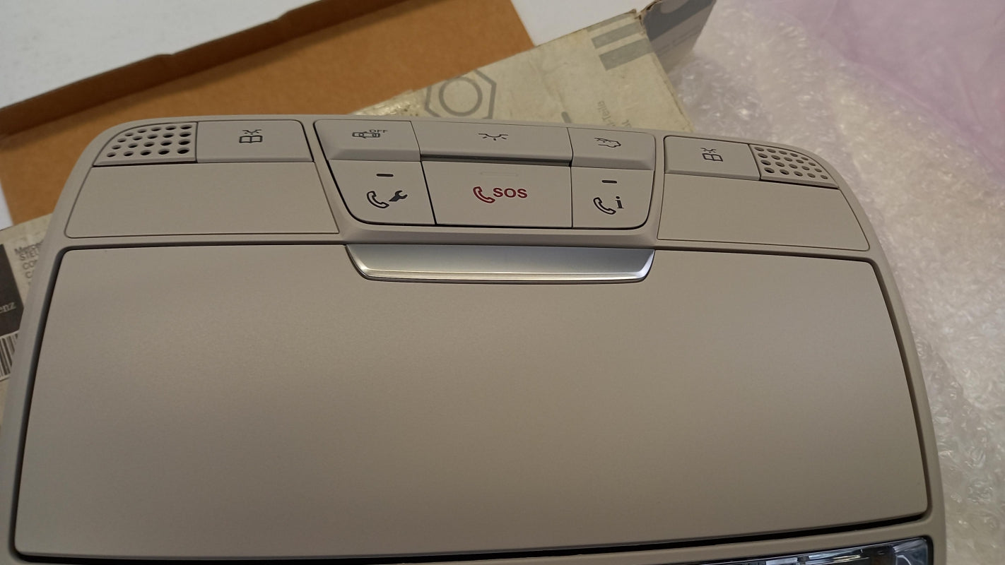 Original MERCEDES-BENZ C-Klasse W205 Innenleuchte A00090090077H52