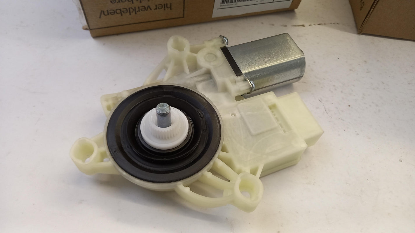 Original BMW X6 G06 Fensterhebermotor vorne links 61359450069