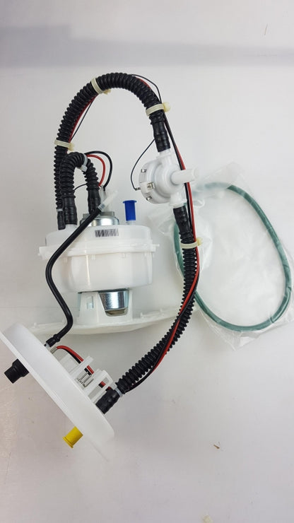 Original BMW 5' F07 F10 F11 6' F06 F12 F13 Kraftstoffpumpe 16117260640