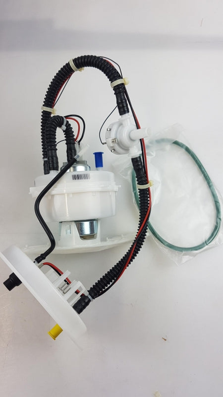 Original BMW 5' F07 F10 F11 6' F06 F12 F13 Kraftstoffpumpe 16117260640