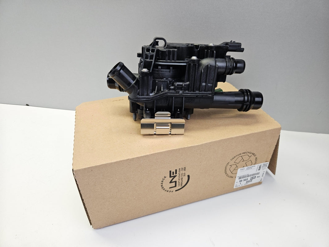 Original PSA Berlingo Partner 308 508 1.6 BlueHDi Thermostatgehäuse 9850364680