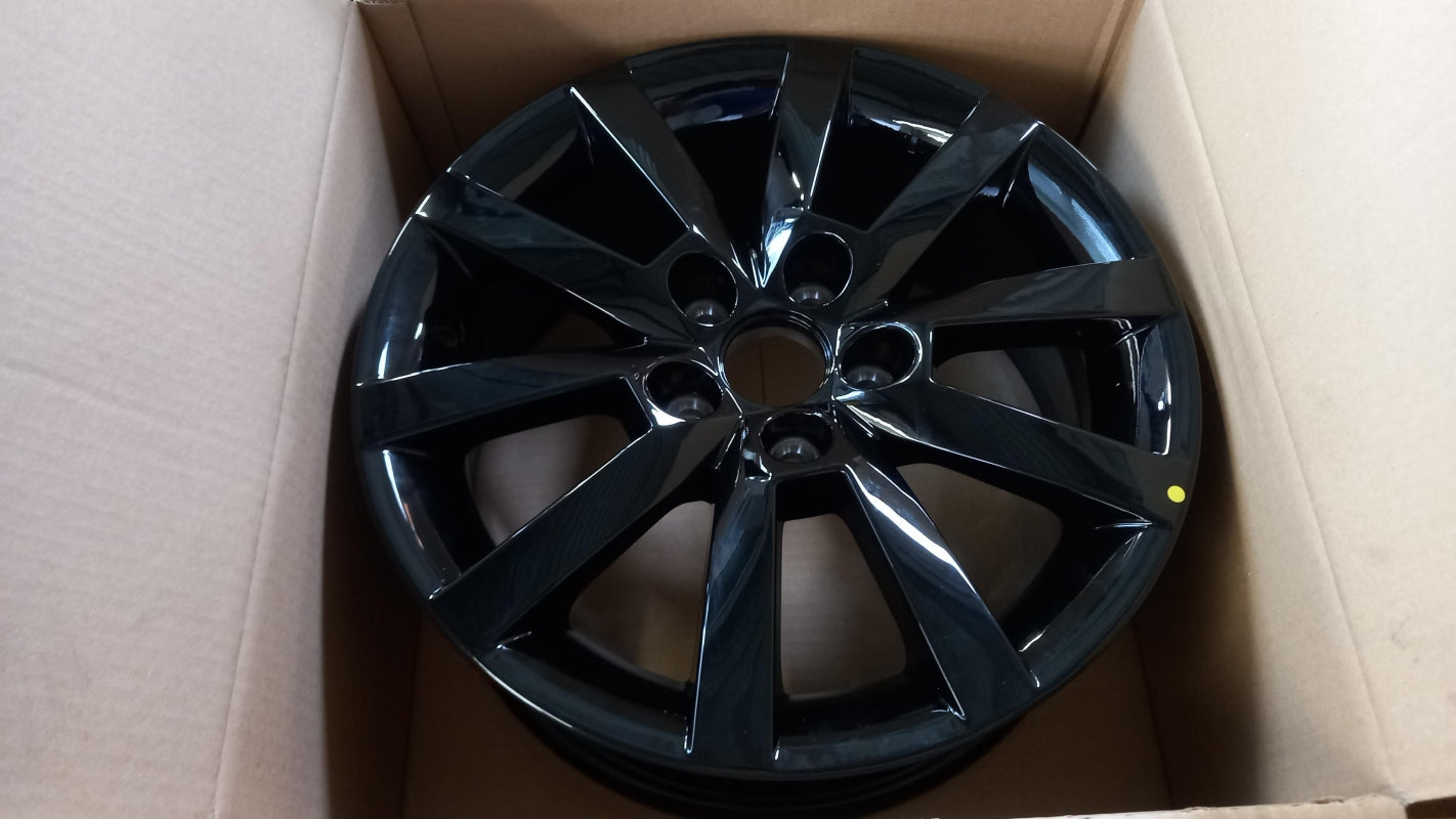 Original SKODA Rapid NH Alufelge 6Jx15 ET38 schwarz 60U601025C