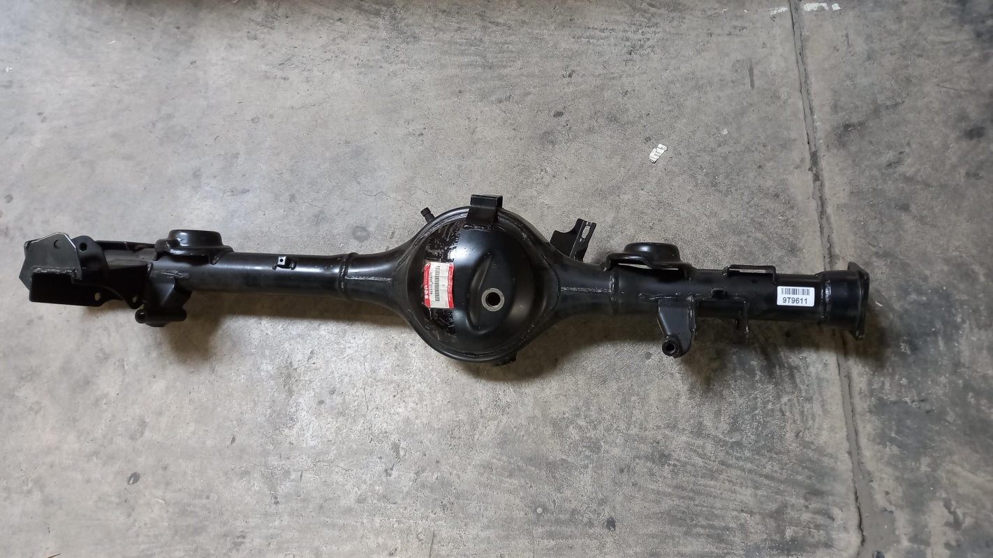 Original SUZUKI Jimny 2005> Hinterachse 4651084A20000