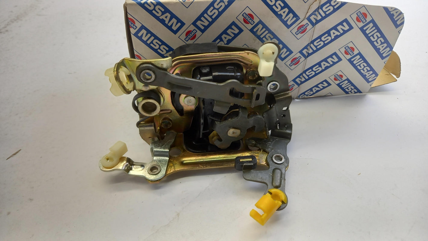 Original NISSAN Micra K10 Türschloss vorne links 8050304B00