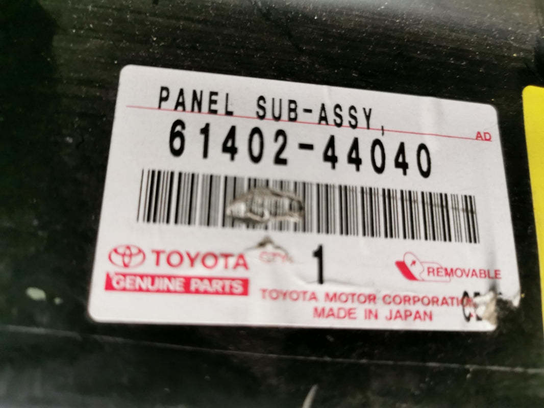 Original TOYOTA Picnic Avensis Verso '01- '03 Seitenverstärkung Links 6140244040