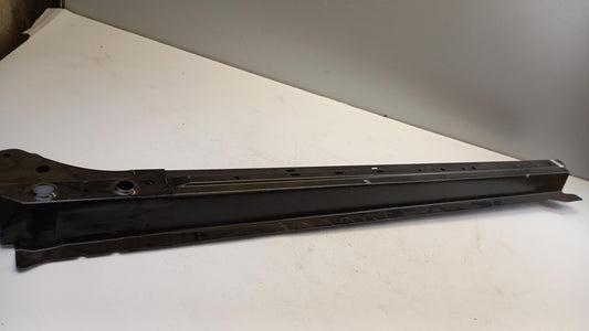 Original TOYOTA Yaris 2005-2008 Seitenverstärkung rechts 614030D060