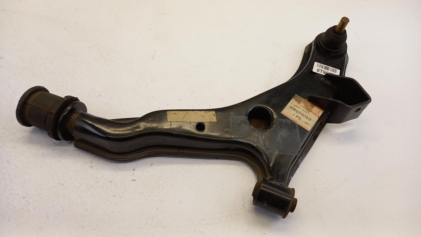 Original OE MITSUBISHI Querlenker MB573093