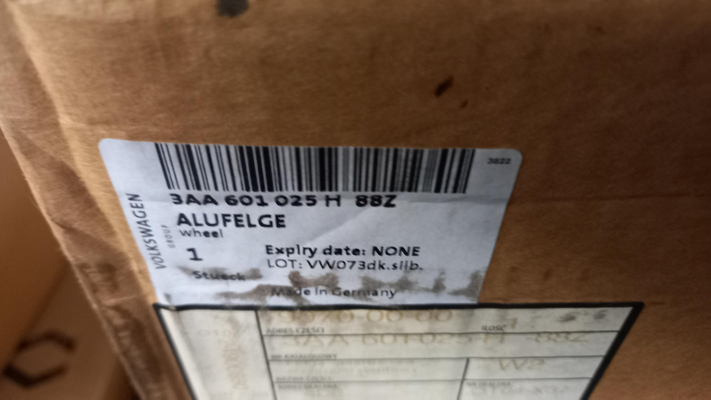 Original VW Passat (2011-2015) Eos (2011-2016) 8Jx18 Felge 3AA601025H88Z