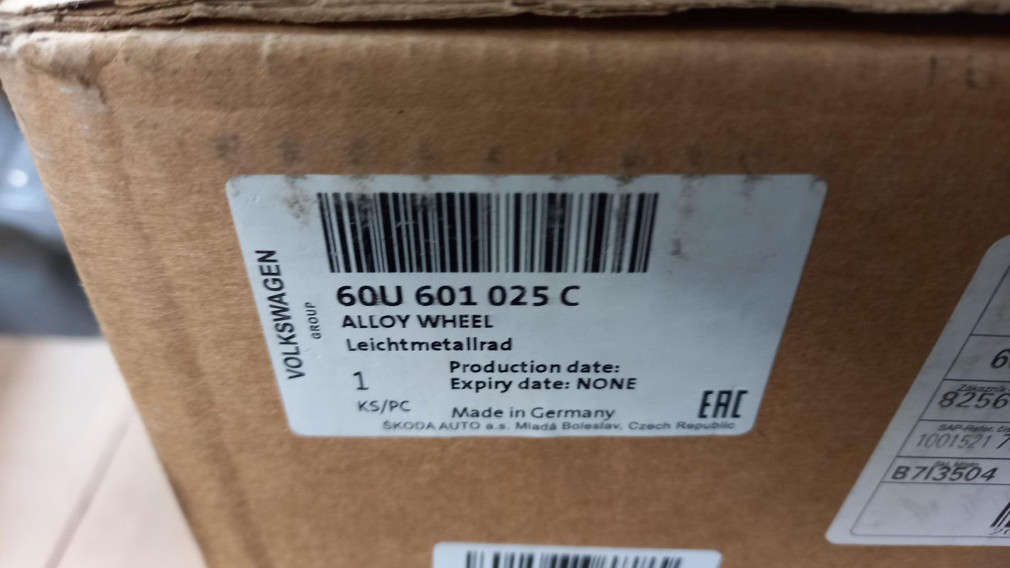 Original SKODA Rapid NH Alufelge 6Jx15 ET38 schwarz 60U601025C
