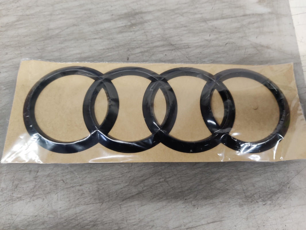 Original OE Volkswagen Emblem Logo 8Y4071802