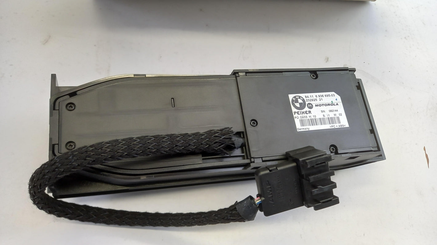 Original BMW 3er 5er X5 Handyhalter 84116936695