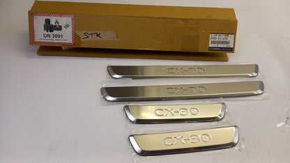 Original MAZDA CX-30 2020-  Einstiegsleisten Satz 2.5L DFR5V1370