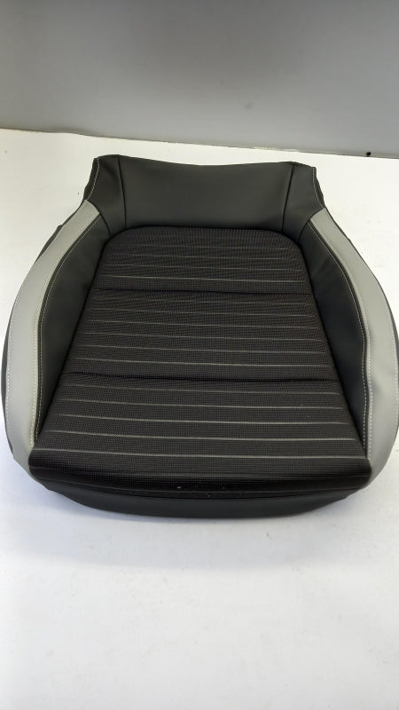 Original KIA Rio 2016- Sitz 88200H8100CUR