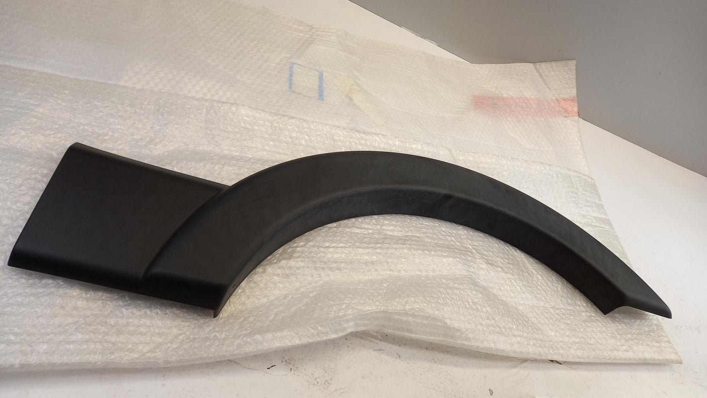 Original NISSAN NV 400 Kotflügel Zierleiste rechts hinten 7681800Q0A