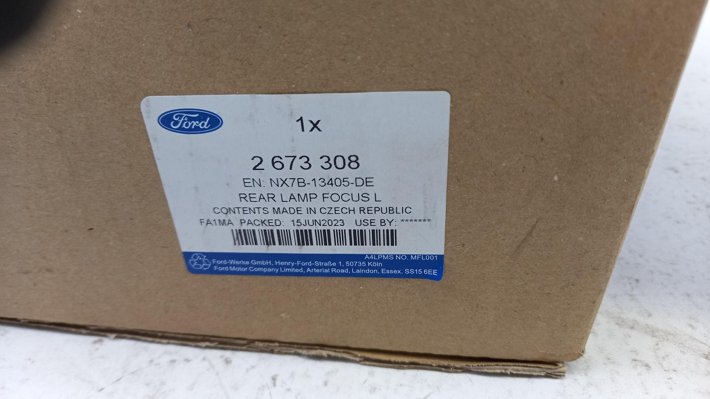 Original OE FORD Heckleuchte 2673308