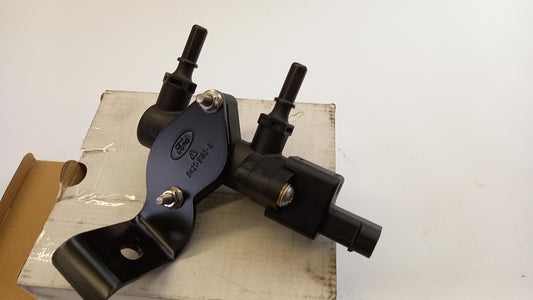 Original OE FORD Kraftstoffvorwärmer 2058919
