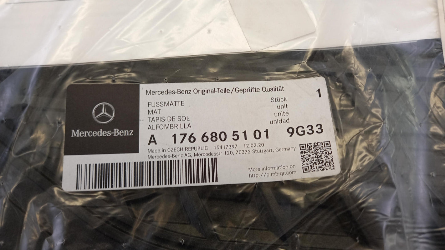 Original OE MERCEDES-BENZ Fußmattensatz A17668051019G33