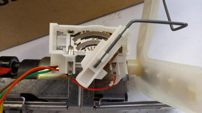 Original FORD Mondeo 2.5 Kraftstoff-Fördereinheit 1026231