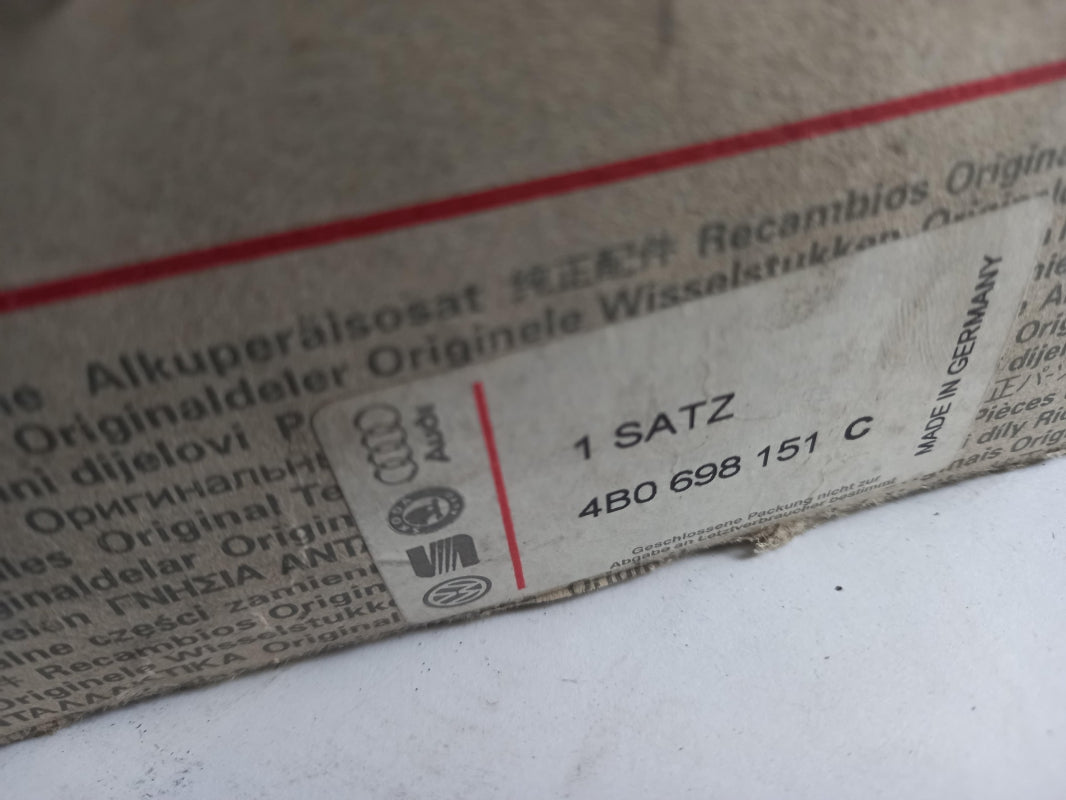 Original AUDI A6 C5 (4B) Bremsbeläge Vorne 4B0698151C