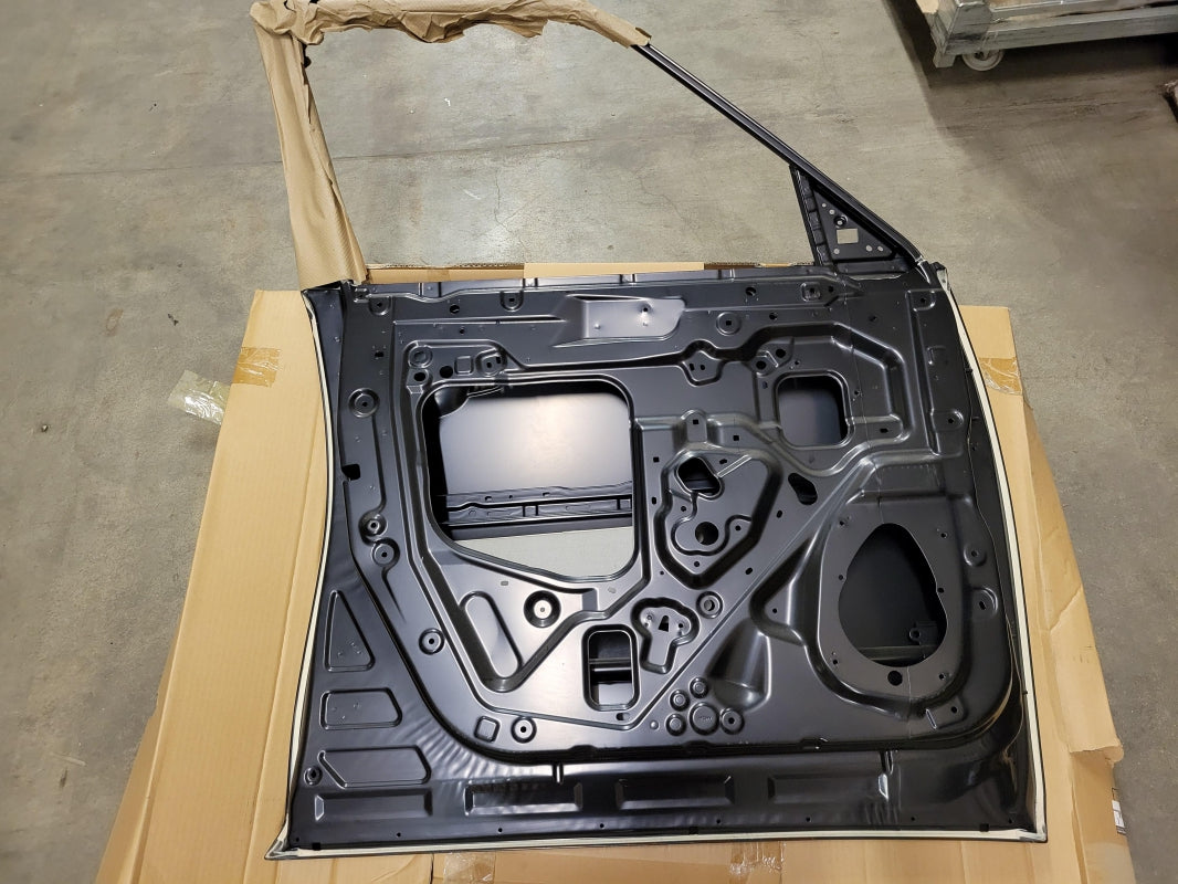 Original INFINITI QX80/QX56 NISSAN Patrol Tür vorne links H010A5ZAMA