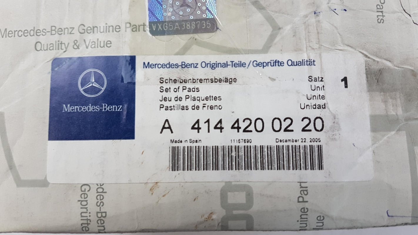 Original MERCEDES-BENZ Vaneo 414 Bremsbelagsatz Vorne A4144200220