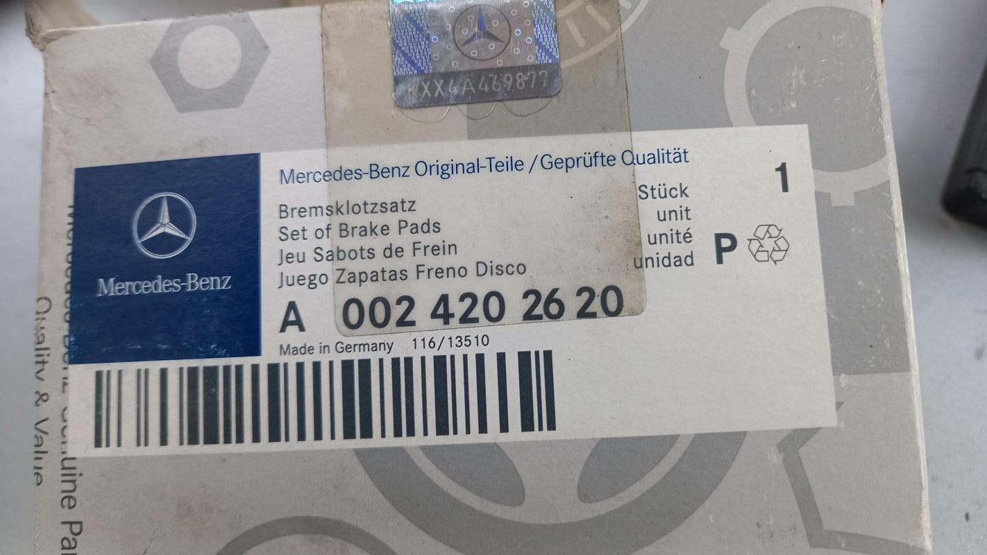 Original MERCEDES-BENZ S-klasse W140 Bremsbeläge vorne A0024202620