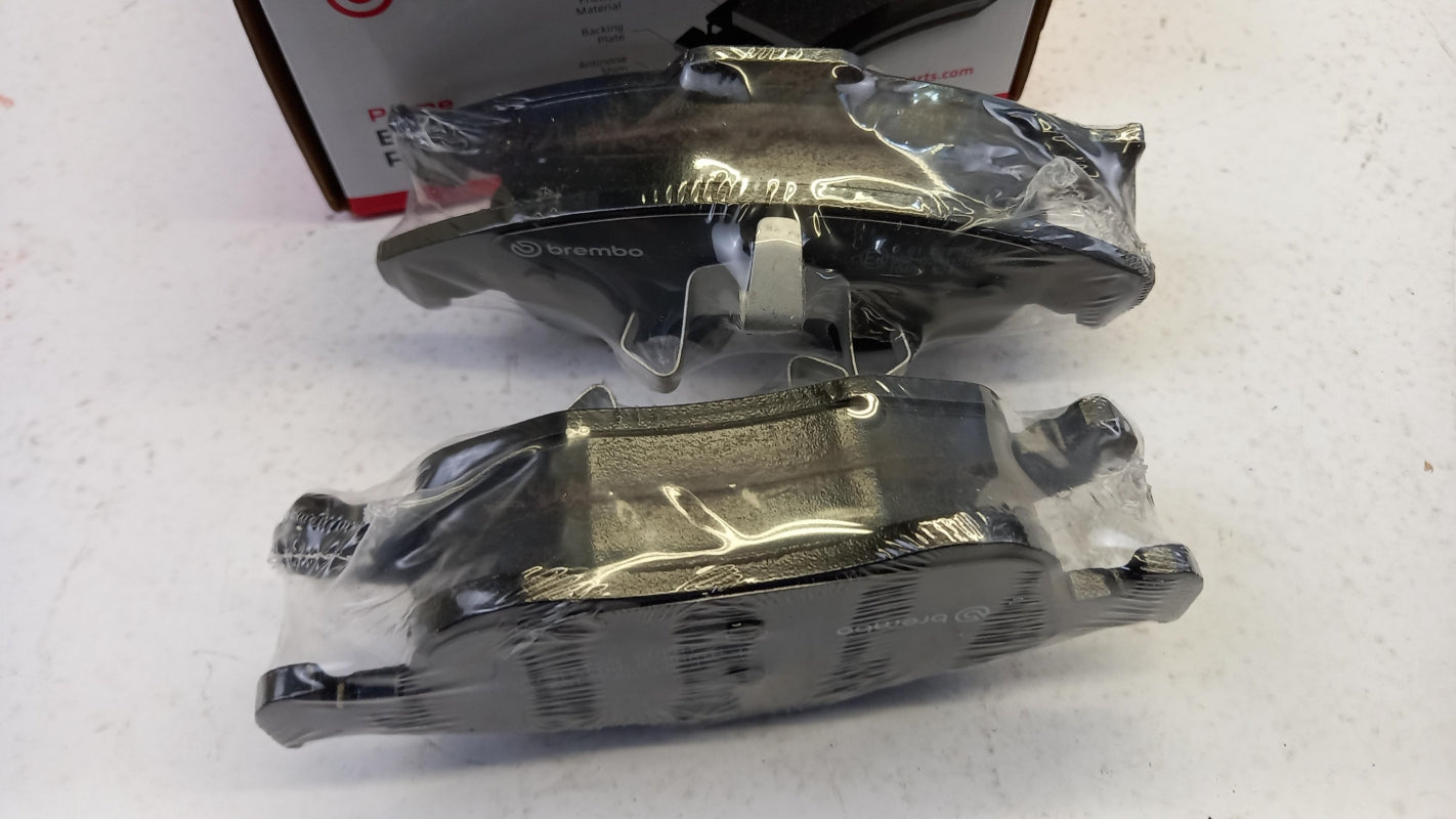 BREMBO für CITROEN Berlingo I II C4 I II III Bremsbeläge Satz Vorne P61083