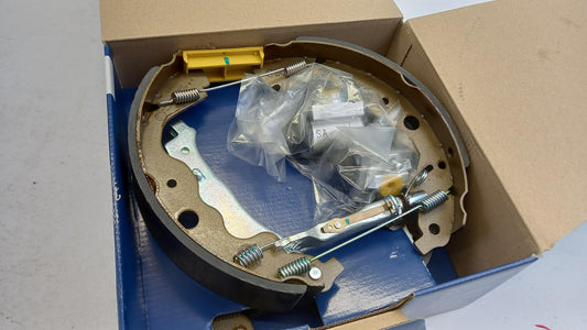 BOSCH Bremsbackensatz für MERCEDES Citan RENAULT Kangoo Zoe DACIA 0204114197