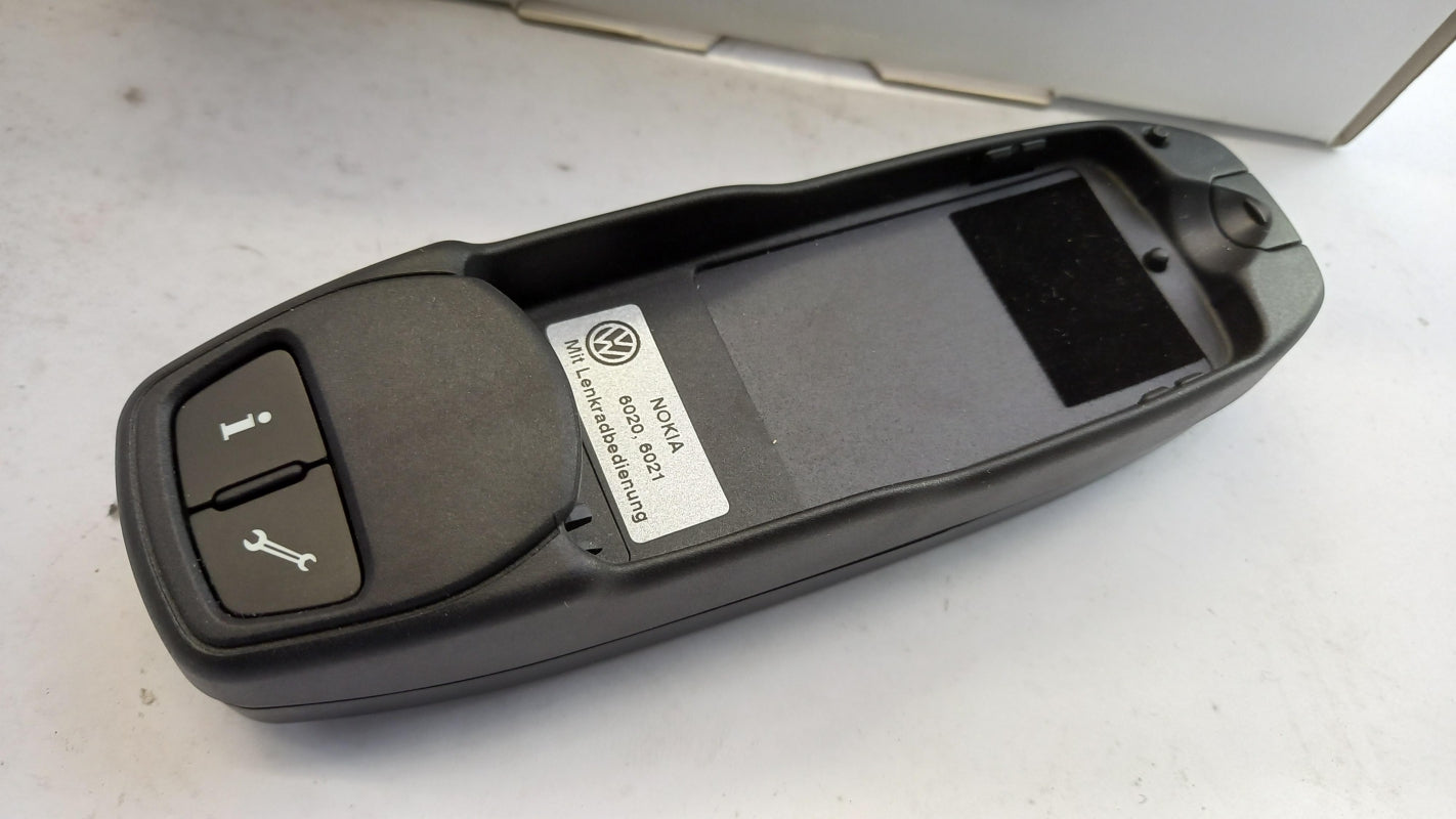 Original Volkswagen Handyadapter für Nokia 6020/6021 7L0051435BM
