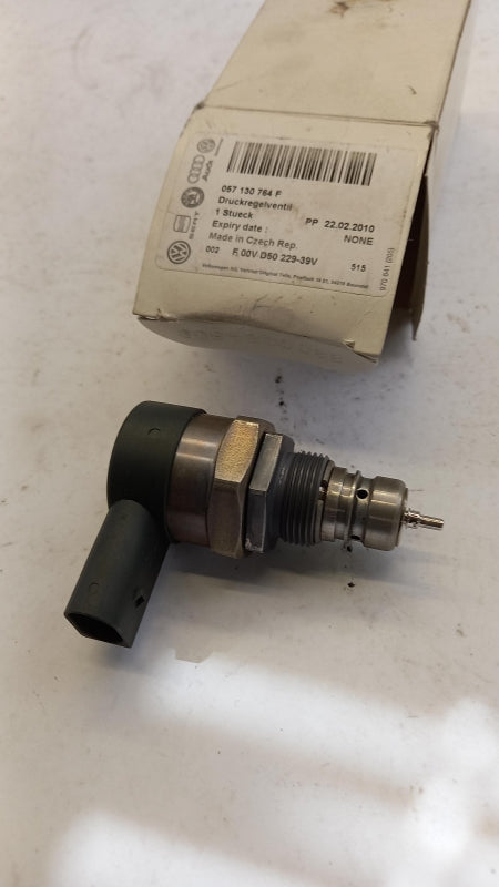 Original AUDI A4 Q7 VW Touareg Common-Rail-System Druckregelventil 057130764F