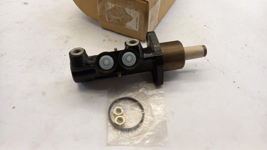 Original VW Sharan 7M Transporter T4 SEAT Alhambra Hauptbremszylinder 7M0611019