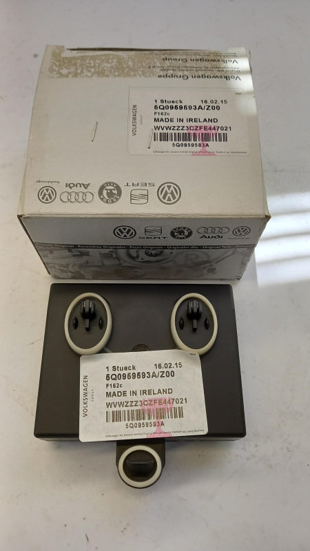 Original AUDI A3 8V VW Golf 5G Türsteuergerät vorne links 5Q0959593AZ00