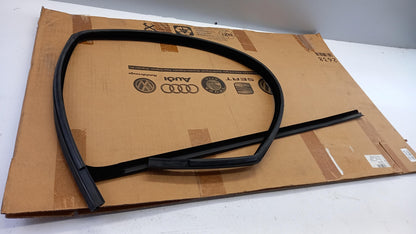 Original VW Golf 3 1H Fensterführungsschiene vorne links 1H4837431