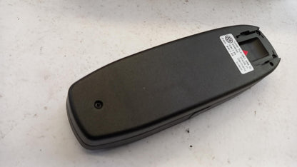 Original Volkswagen Handyadapter für Nokia 6310/6210 7L0051435Q