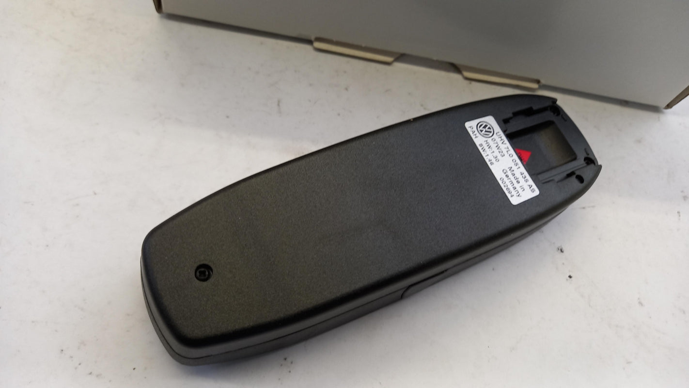 Original Volkswagen Handyadapter für Nokia 5110/6110/6210/6310 7L0051435AS