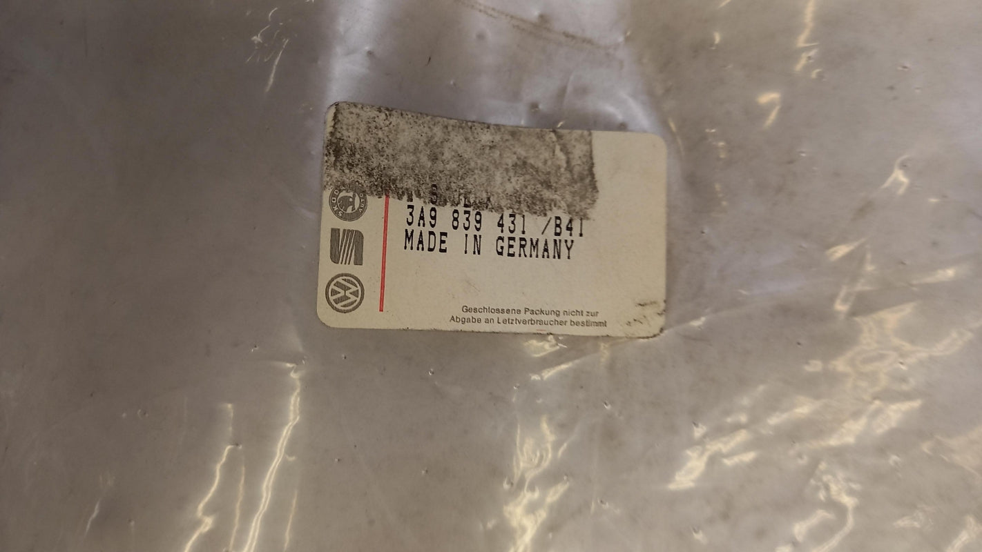 Original VW Passat B3 B4 Fensterführungsschiene außen hinten links 3A9839431B41