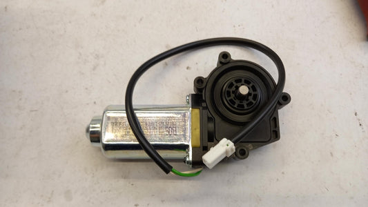 Original VW Passat B6 B7 Sonnenschutzrollomotor Elektromotor 3C0959733A