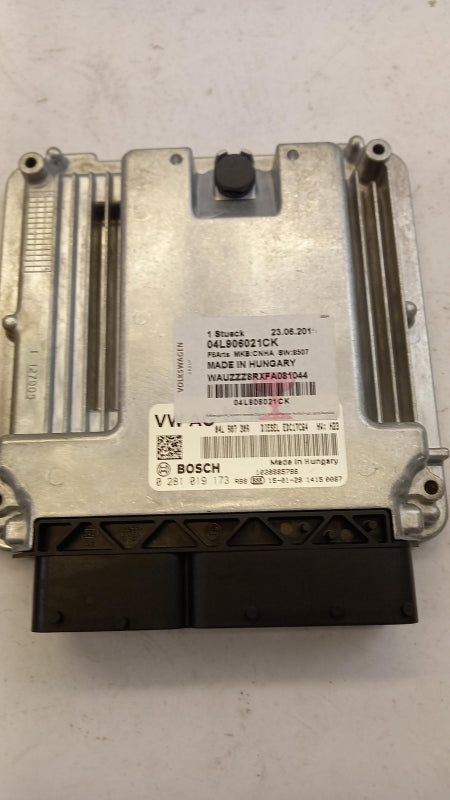 Original AUDI Q5 8R 2.0 TDI Einspritzanlage Steuergerät 04L906021CK