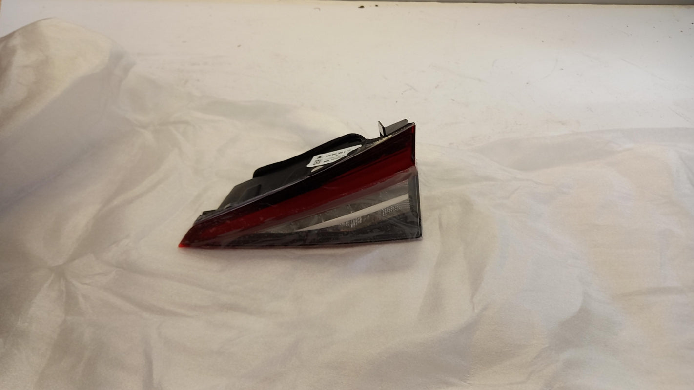 Original SKODA Kodiaq NS RHD LED-Heckleuchte Rücklicht innen rechts 565945308C