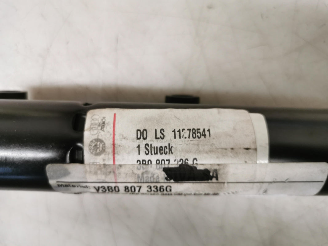 Original VW Passat B5 3B Stoßstangenträger Dämpfer hinten rechts 3B0807336G